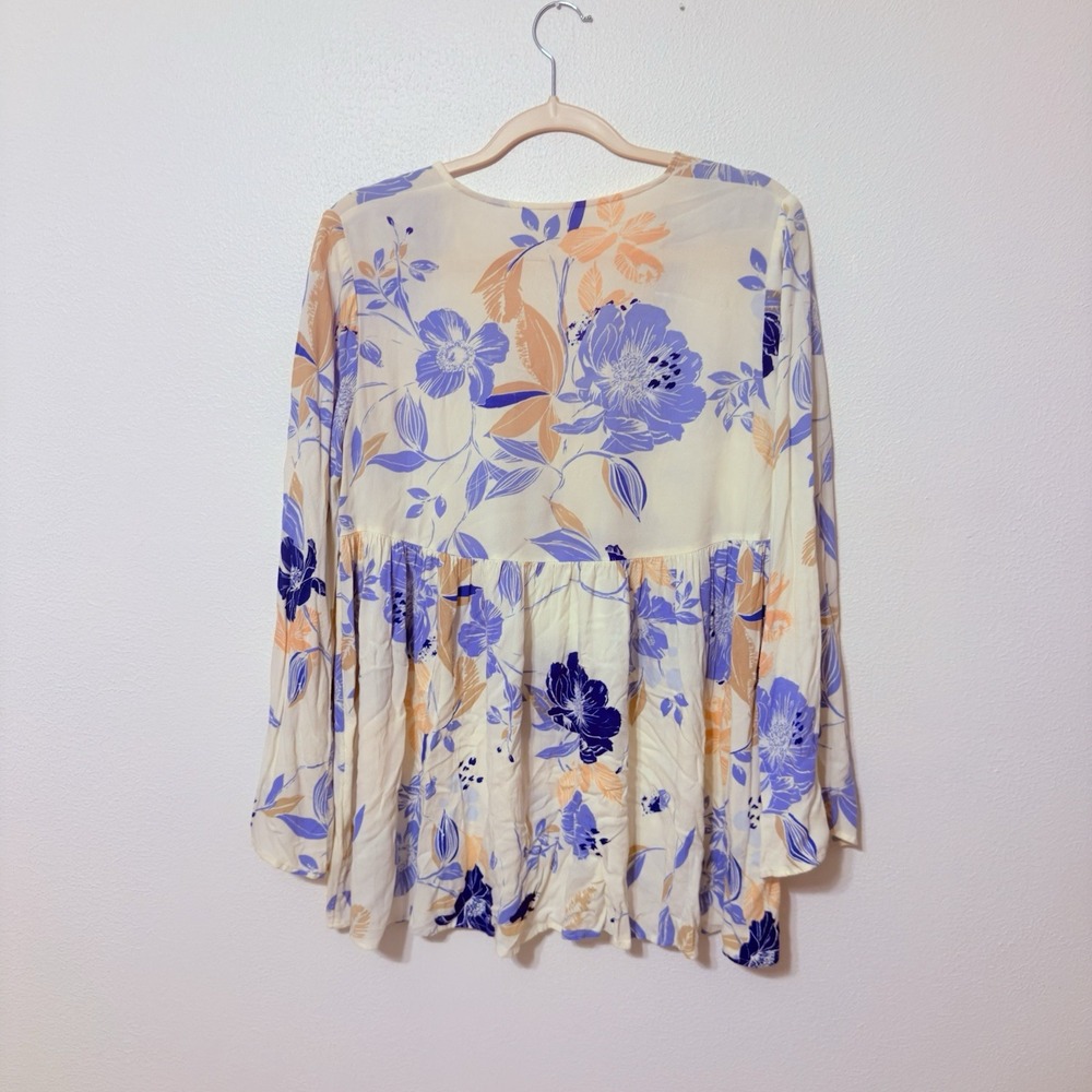 FREE PEOPLE Bella Tunic Top Ivory Blue Floral Print V-neck Babydoll Size XS - Picture 3 of 7